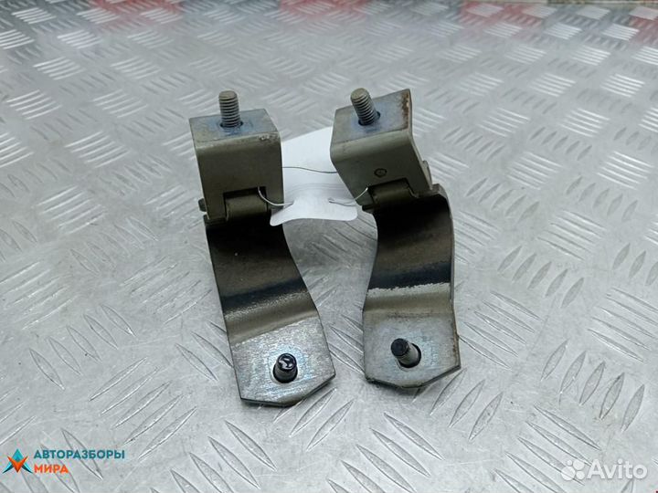 Петля крышки багажника Mini Cooper R56 2009