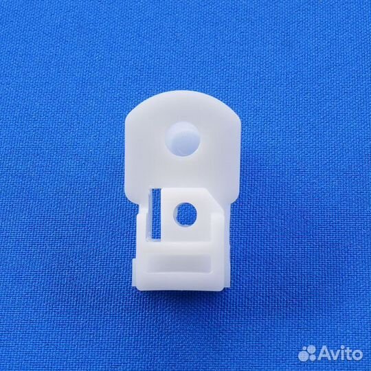 Держатель петли двери правый для холодильника