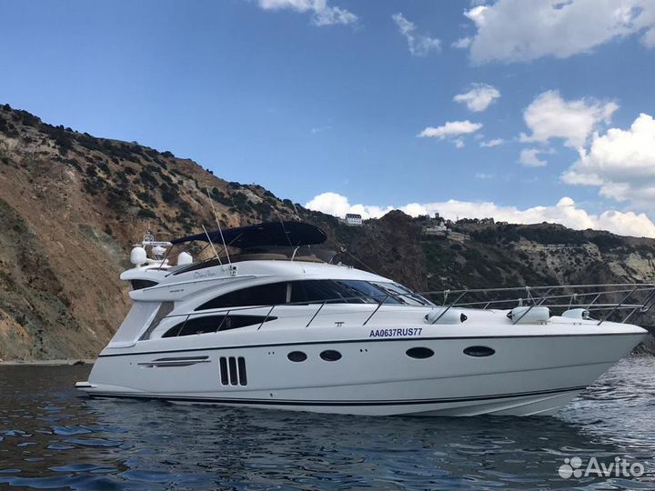 Моторная яхта Princess 58