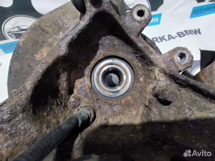 Кулак поворотный задний правый Bmw 3 E46 N42B20