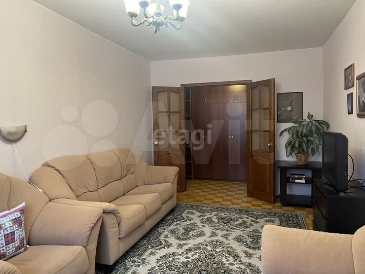 3-к. квартира, 70,1 м², 8/10 эт.