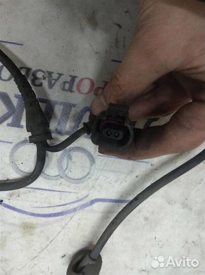 Датчик ABS передний Audi A4 (B7) 2004-2009