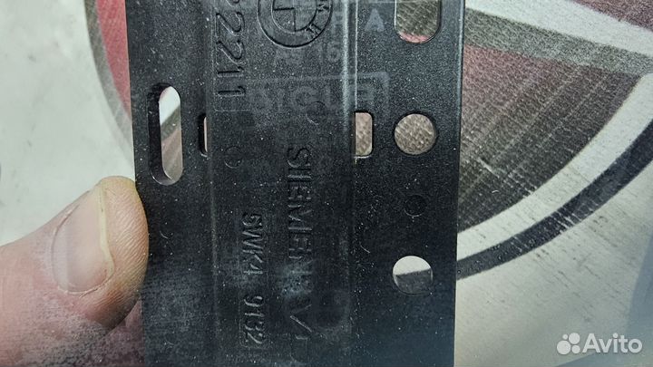 Лобовое стекло на Mercedes-Benz W123 E