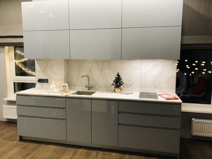 2-к. квартира, 58 м², 8/15 эт.