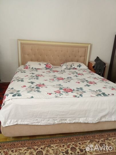 Кровать двухспальная