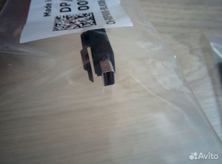 Переходник с Mini DisplayPort на DisplayPort