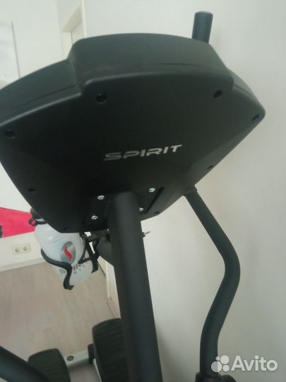 Эллиптический тренажер Spirit XE520S