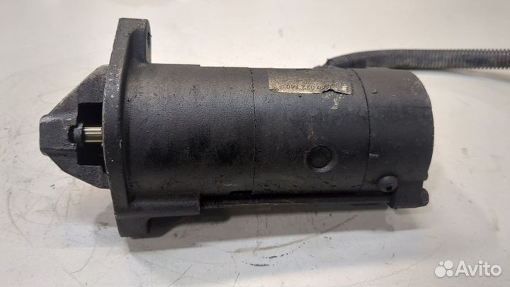 Стартер Mitsubishi Montero Sport / Pajero Sport