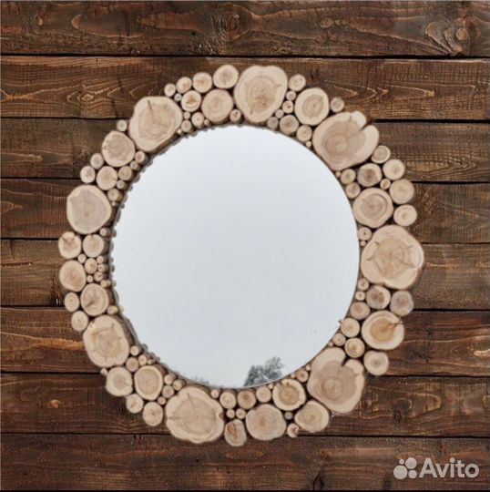 Зеркало из можжевельника круглое