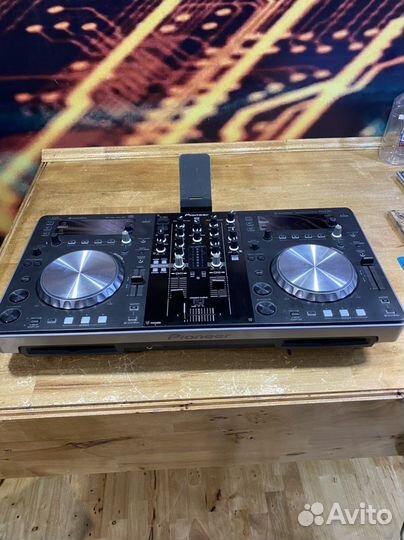 Dj контроллер pioner XDJ R-1