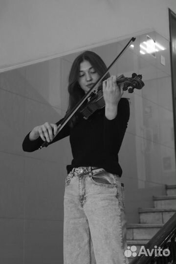 Преподаватель по скрипке