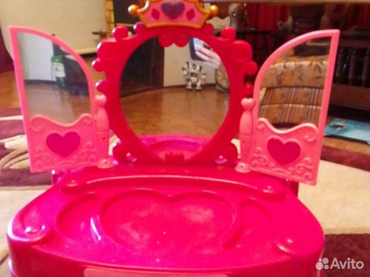 Столик игрушечный