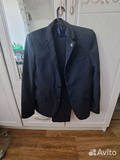 Школьный костюм