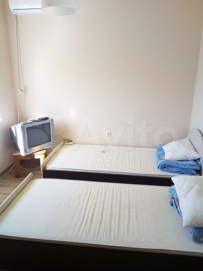 Комната 22 м² в 4-к., 2/2 эт.