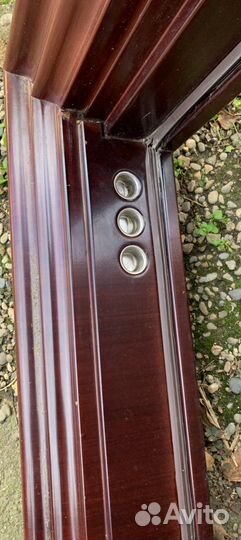 Входная металлическая дверь бу