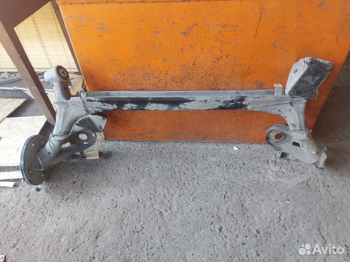 Балка задняя Фольксваген polo