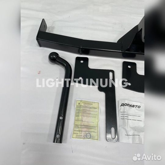 Фаркоп со съемным шаром Рено Дастер