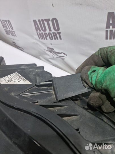 Фара левая Audi A6 C7 сhv