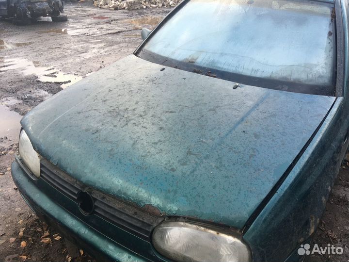 Капот Фольксваген Гольф 3 1997