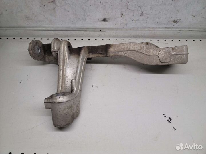 Рычаг передний правый Skoda Octavia A5 1Z 2004-201