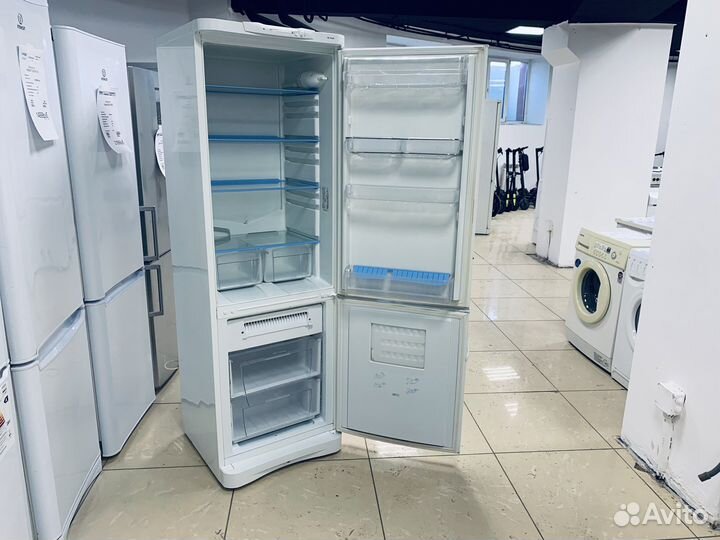 Холодильник бу вместительный