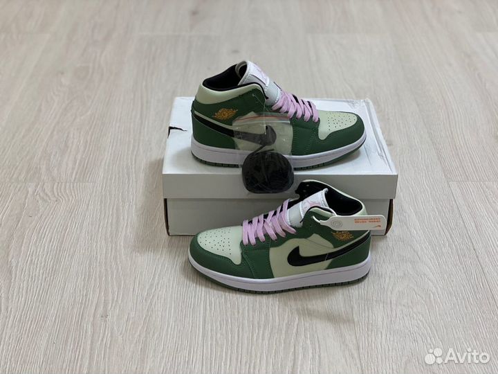 Кроссовки Air Jordan 1 Dutch Green (36-40)