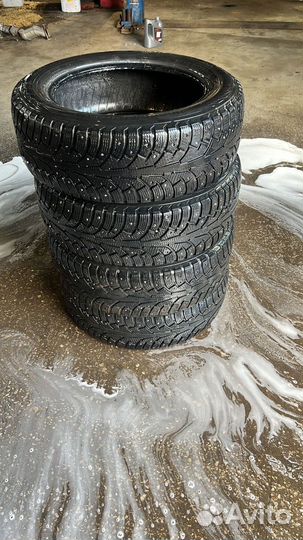 Nokian Tyres Hakkapeliitta 5 215/60 R17