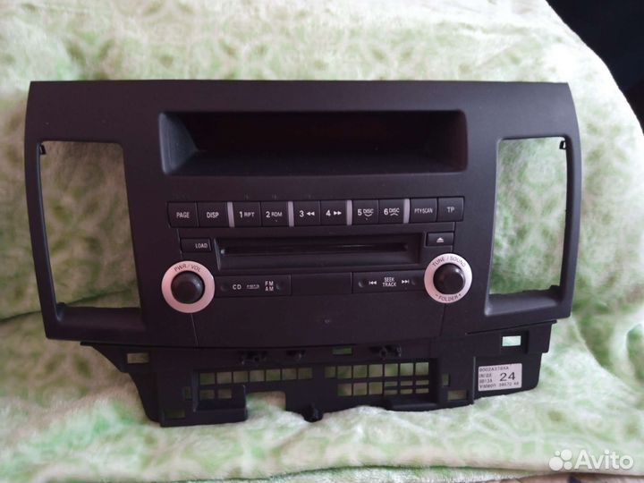 Рамка с магнитолой родная от лансер 10