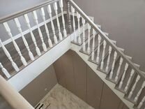 Лестница на металлокаркасе, бетонном каркасе