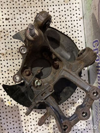 Кулак задний правый Mazda CX-5 (KE)