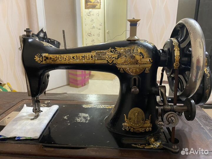 Швейная машина Singer
