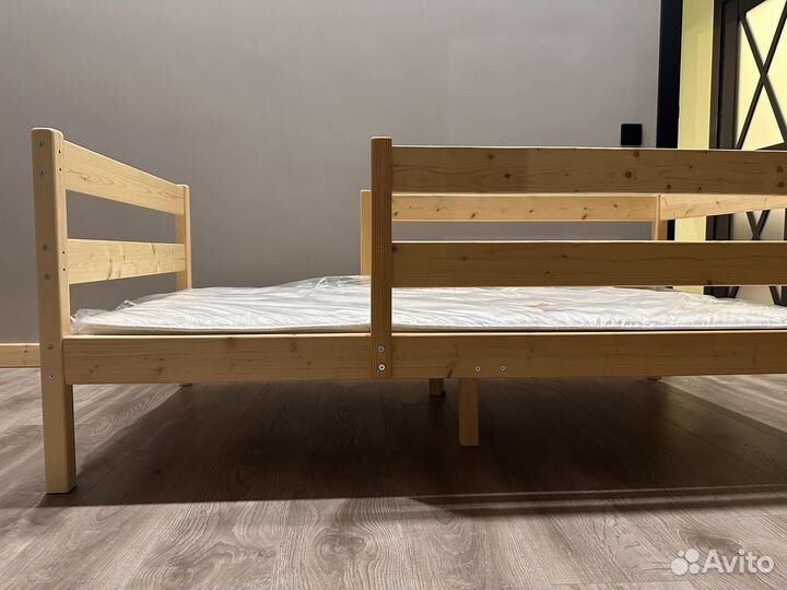 Кровать детская 160х80 с матрасом