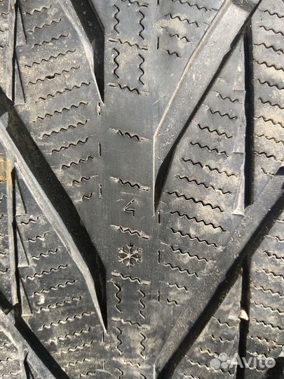 Nokian Tyres Hakkapeliitta R2 SUV 285/65 R17 116R