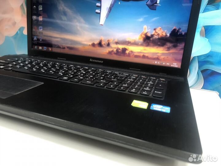Lenovo 17.3