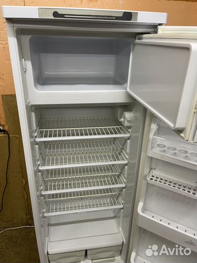 Холодильник Indesit, отличное состояние