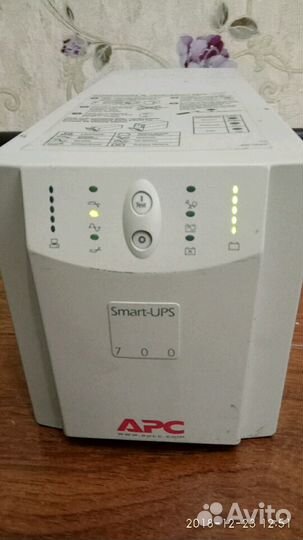 Ибп APC smart-ups 700