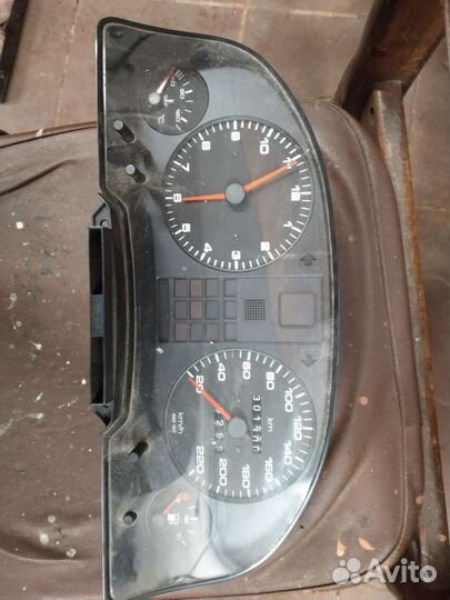 Панель приборов Audi 80 б3