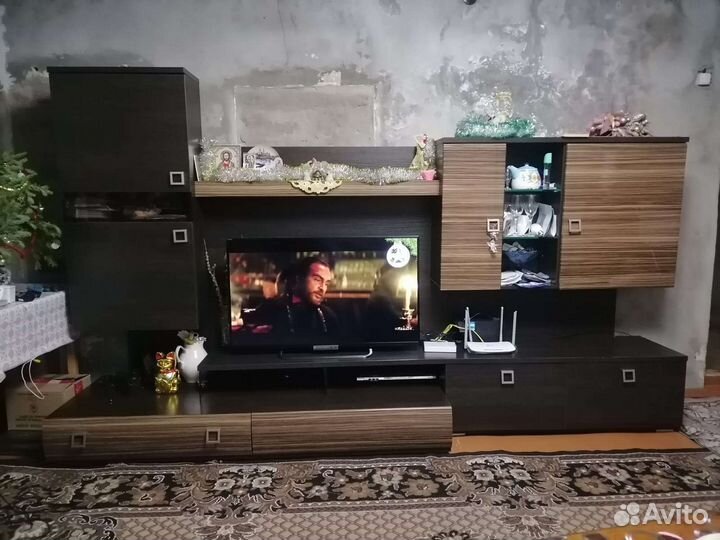 Стенка в гостиную