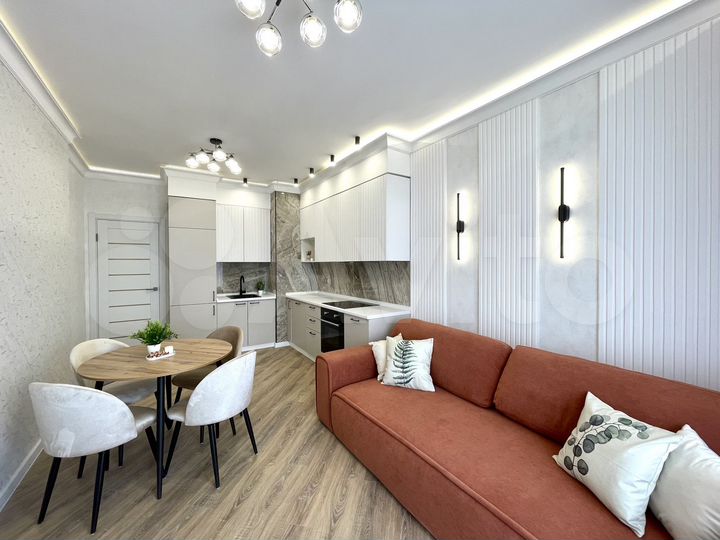 2-к. квартира, 72 м², 13/18 эт.