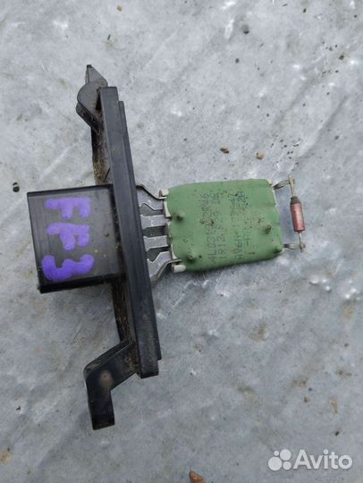 Резистор печки Форд Фокус 3