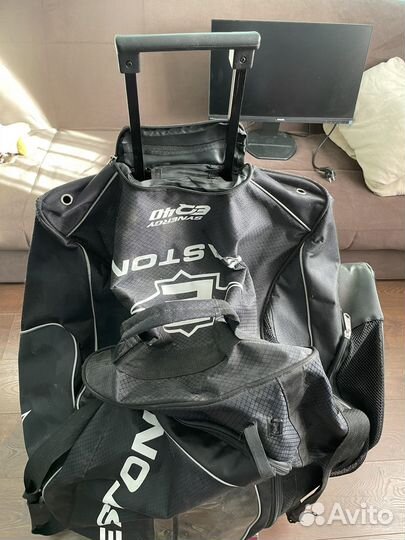 Хоккейный баул на колесах взрослый