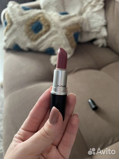 Помада mac матовая