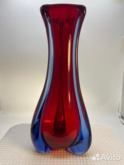 Вазы из цветного стекла СССР