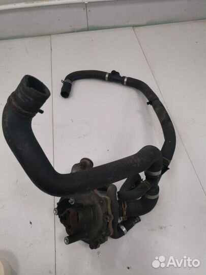 Помпа - Ford Transit фургон drfd 2013