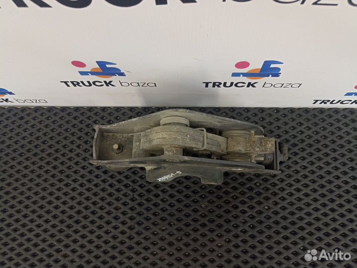 1810345 Замок кабины