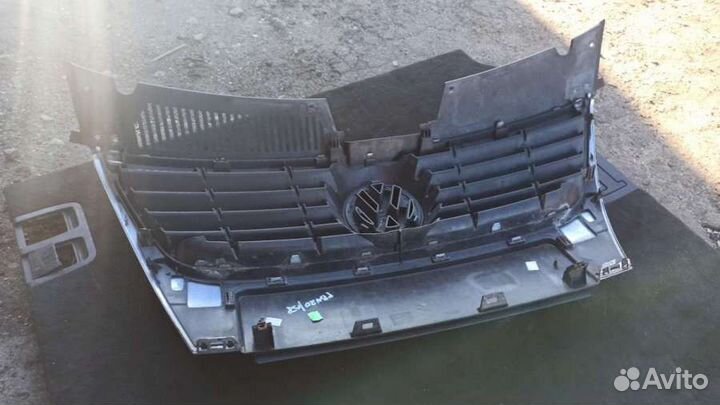 Решетка радиатора для Volkswagen Passat B6