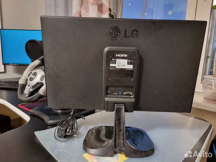 Монитор LG 23MP65HA