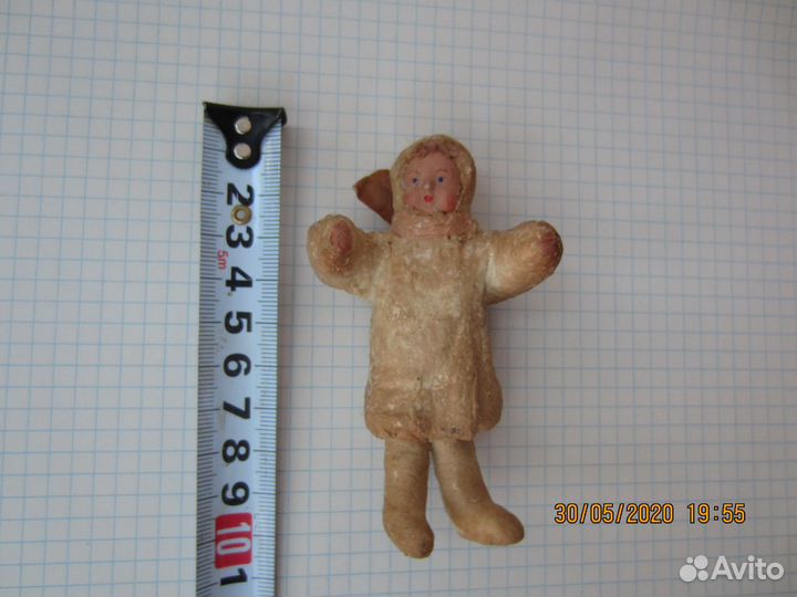 Елочная игрушка девочка