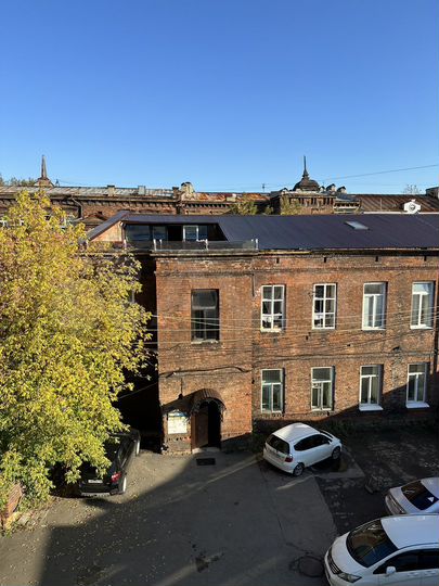 3-к. квартира, 139 м², 2/3 эт.