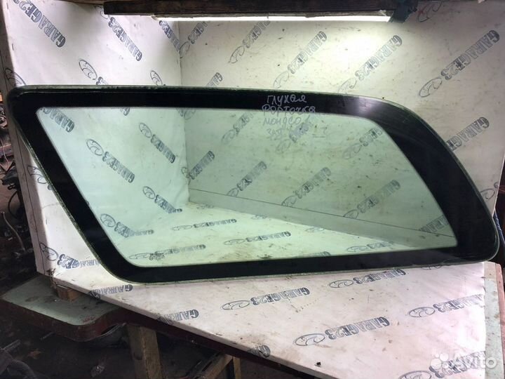 Форточка Ford mondeo 1